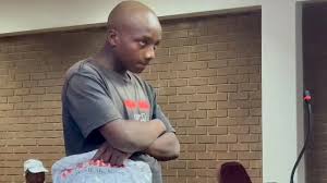 The case of an 18-year-old accused of poisoning his brother has been postponed to March 13 for mental health screening, as the defense raises concerns about his condition.