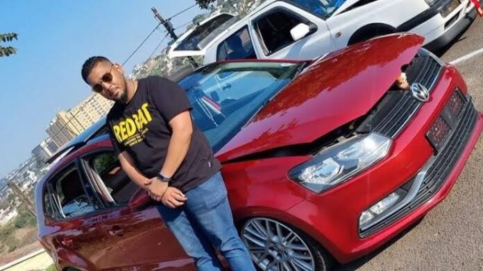 Police investigation after hijacking attempt in Newlands West. A police investigation scene in Newlands West following a shooting during an attempted hijacking.